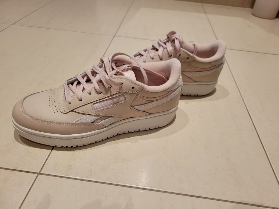 Tênis/ sapatilha rosa reebok  senhora tam.40
