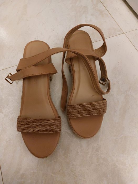 39 розмір золоті босоніжки