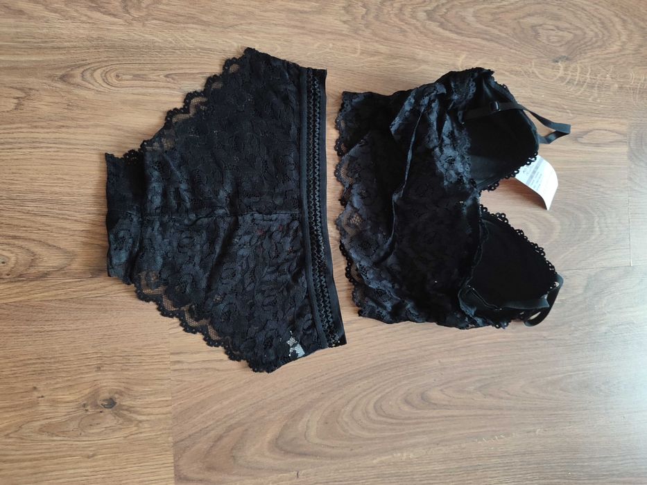 Komplet bielizny nowa koronkowa biustonosz stanik majtki rozmiar S