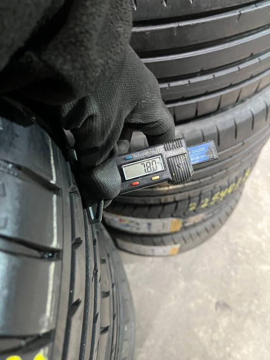 Пара 235 40 18 91Y Continental ContiSportContact 3