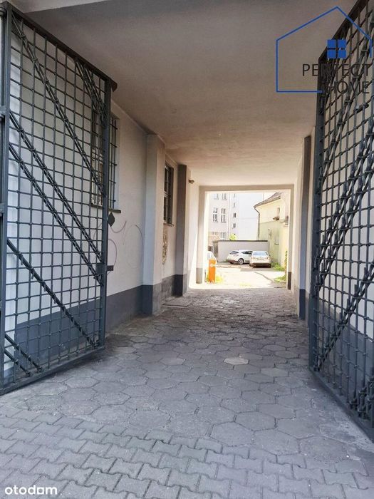 Duże Mieszkanie w Centrum Gliwic+ Miejsce Parkingowe , możliwe 3Pokoje