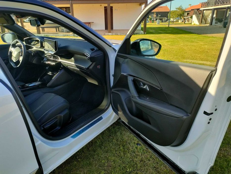 Peugeot e2008 GT