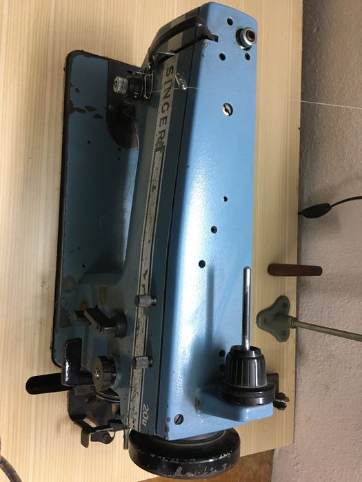 Maquina costura profissional