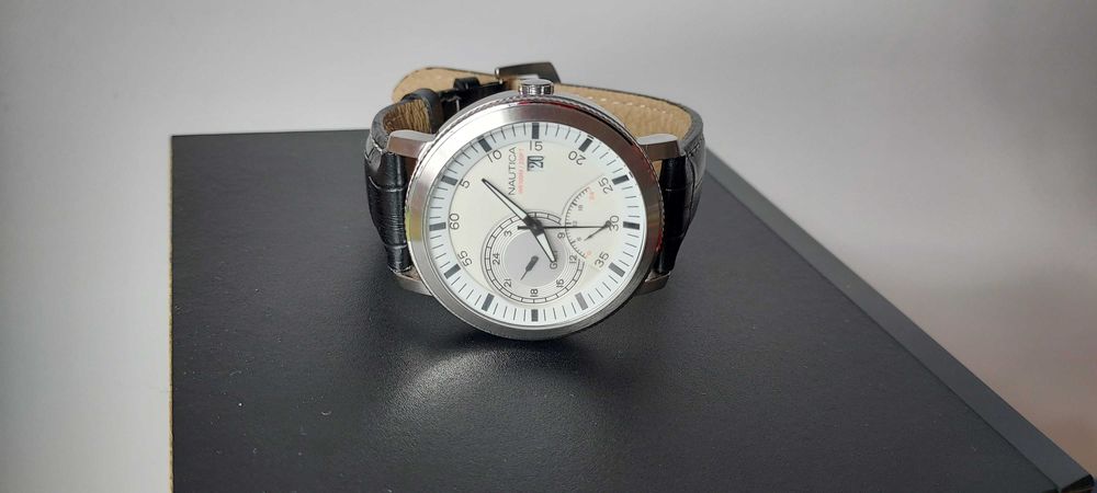 Relógio como novo Nautica