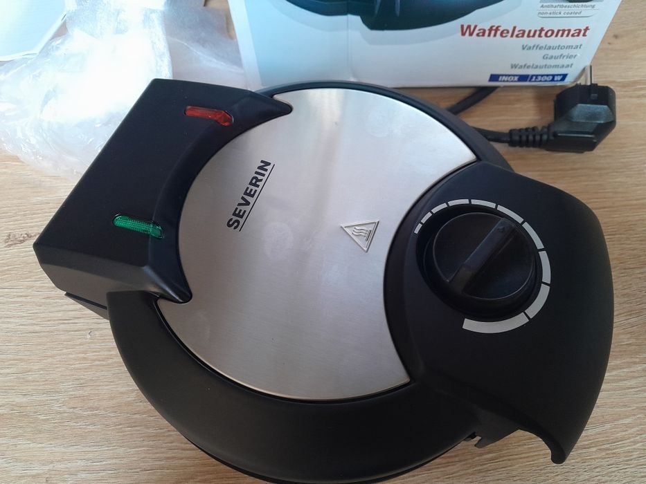 Severin WA 2103 Gofrownica z Powłoką Zapobiegającą Przywieraniu 1300w