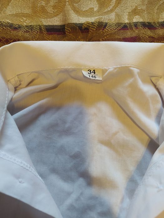 Biała koszula, rozmiar 146