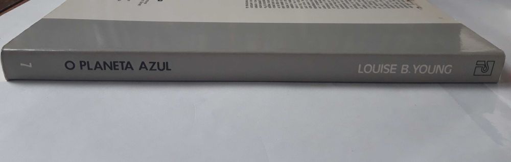 Livro- Ref CxC  - Louise B. Young - O Planeta Azul
