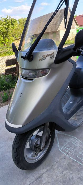 Скутер Honda cabina 90