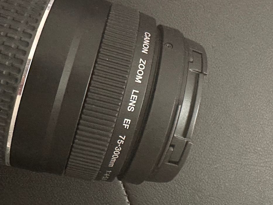 Canon zoom Lens 75-300mm