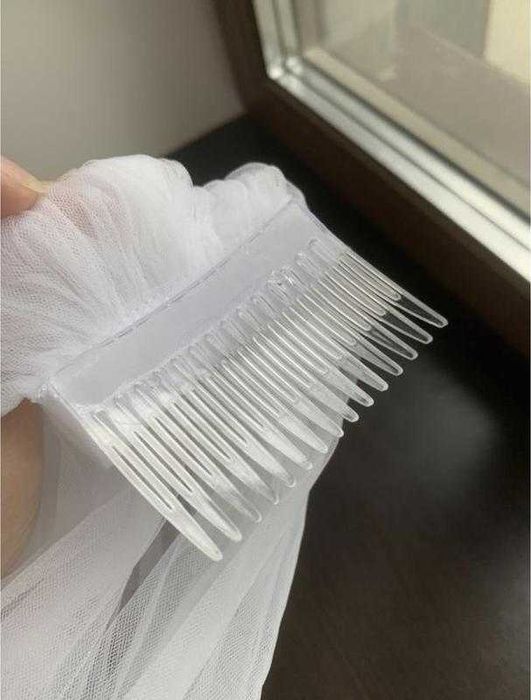 Фата 150см для нареченої біла з гребінцем