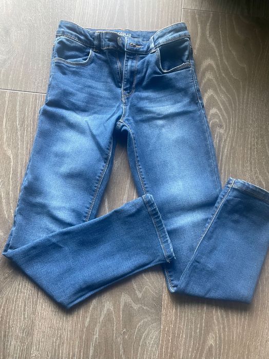 Jeansy 140 regular