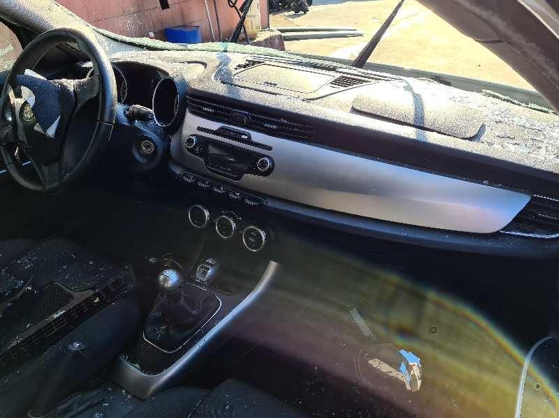 Calíper De Freio Traseiro Esquerdo Alfa Romeo Giulietta 191