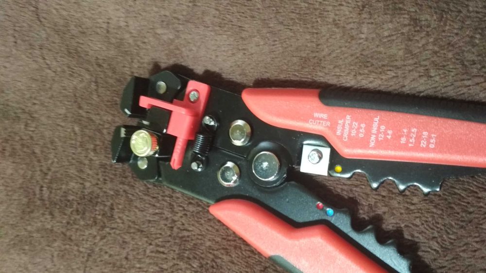 Знімач ізоляці  Автоматичний стрипер