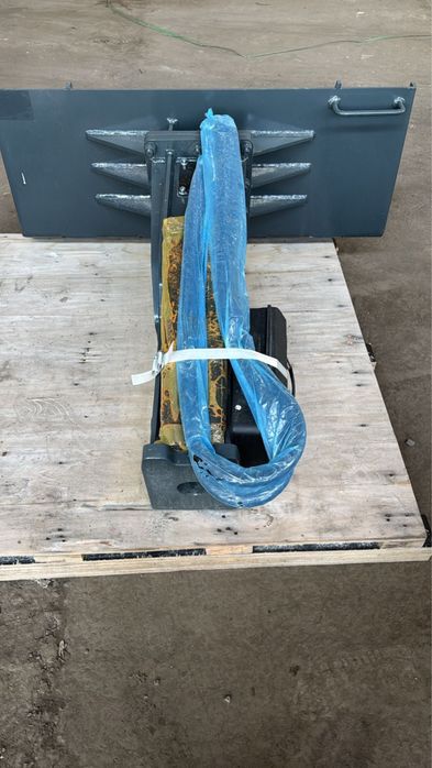 Мульчер, косилка, віброкаток, щітка, бетономішалка для Bobcat з ПДВ