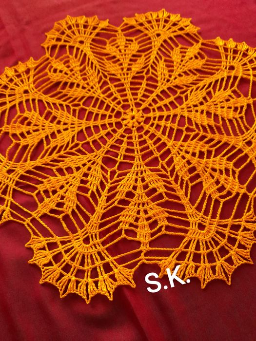 Серветка зв'язана гачком.