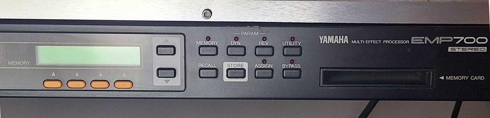 Multi Efeitos vintage - Yamaha EMP700
