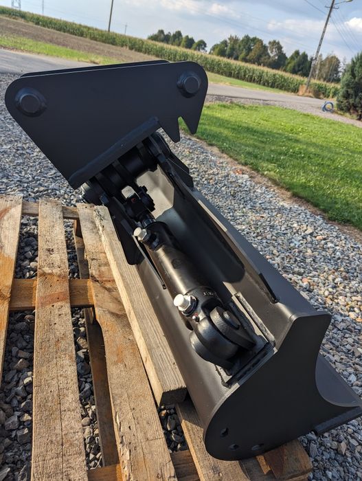 Łyżka skarpowa hydrauliczna 120cm do minikoparki - Lehnhoff MS03