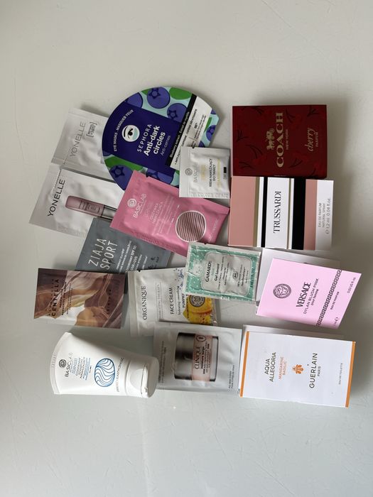 Zestaw kosmetyków, perfumy, kremy , serum , szampon
