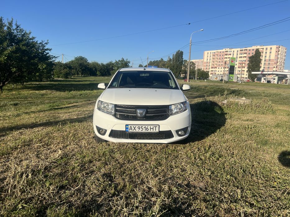 Dacia Logan 2015 газ/бензин 1,2 литра