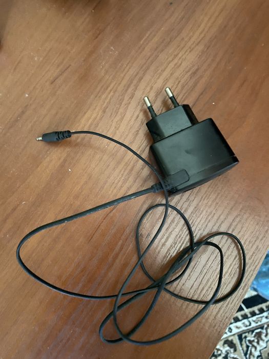 Продам зарядне для телефону Нокія
