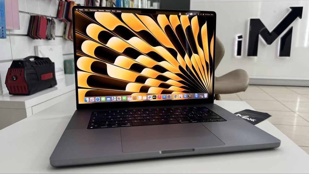 MacBook Pro 16” M1 Pro 16/1Tb Space Gray Повноцінний, Без блокувань