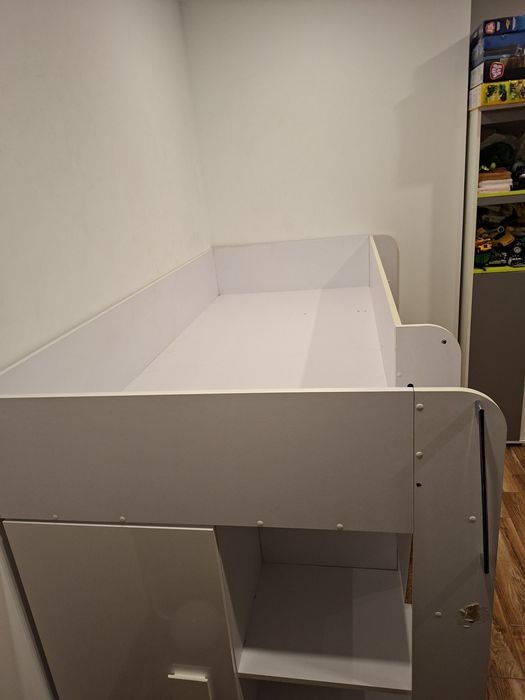 Lozko piętrowe antresola