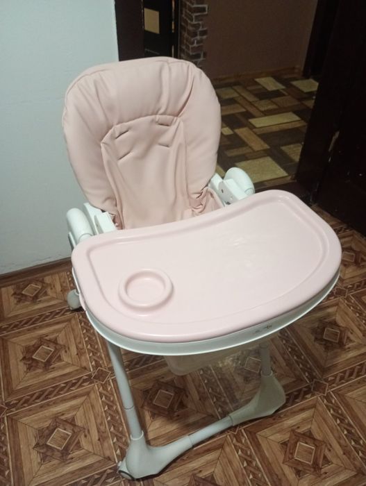 Продам стільчик для годування