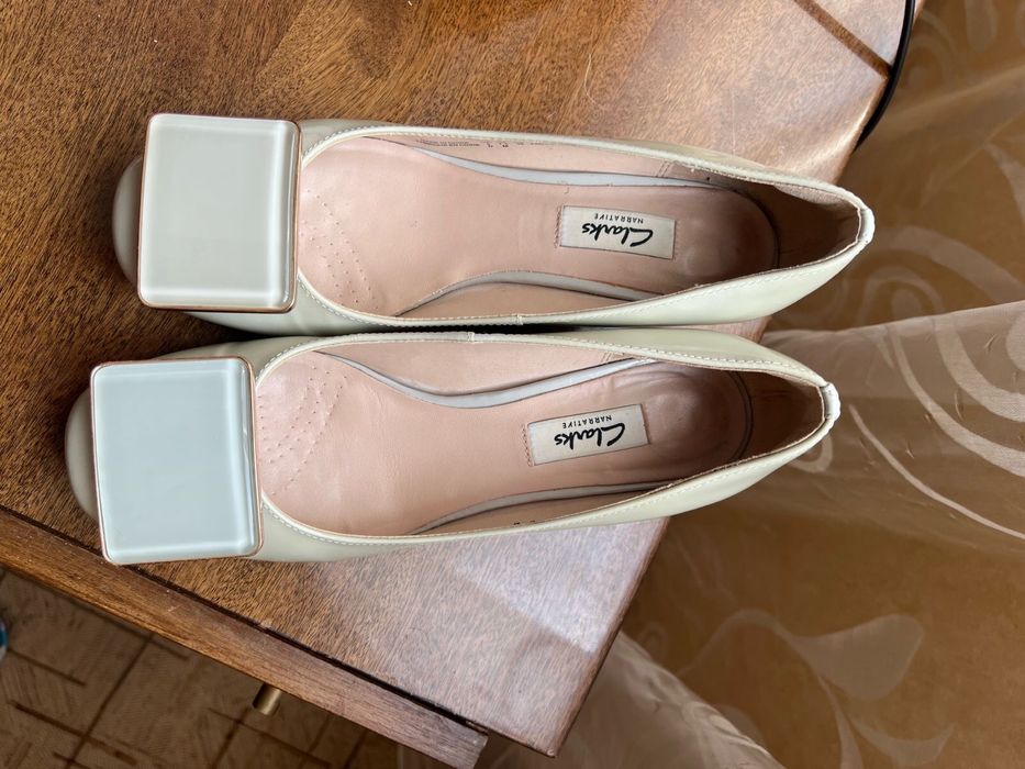 Продам туфли Clarks