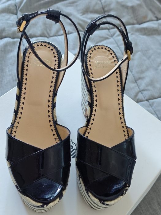 Sandálias Moschino 36