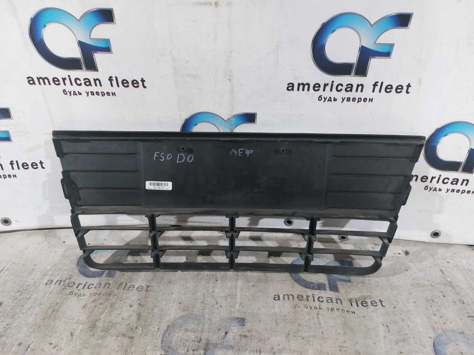 Ford Focus 11-14 Решетка переднего бампера \ Форд Фокус Дорест