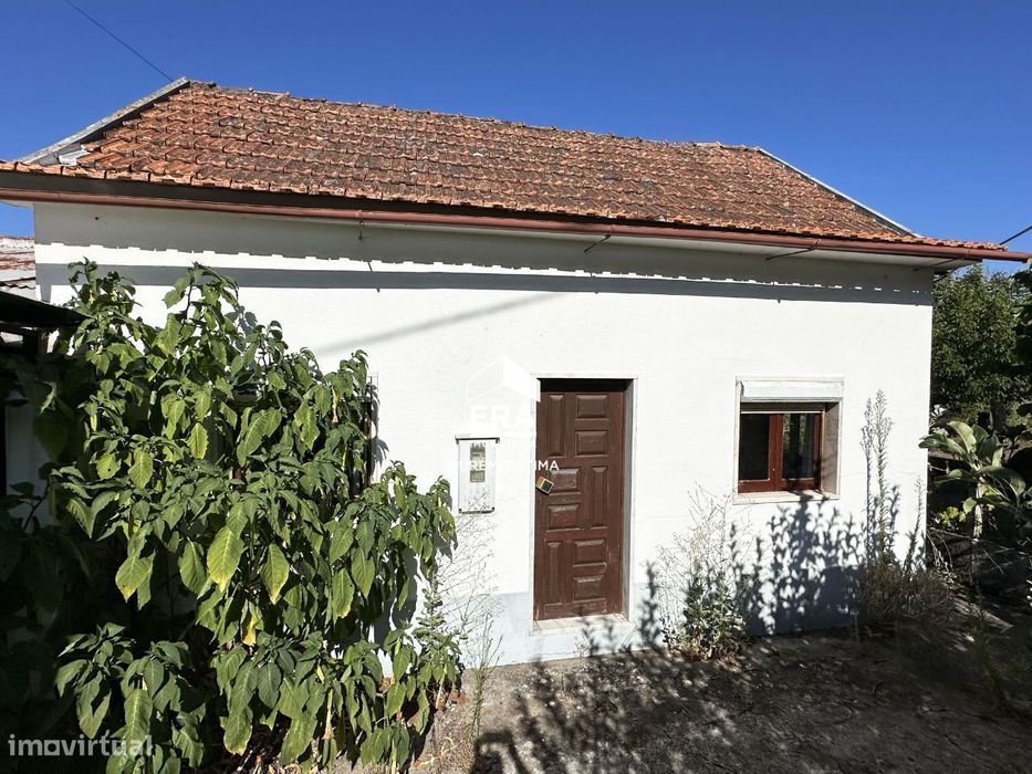 Moradia T2 em Almogadel, Ferreira do Zêzere