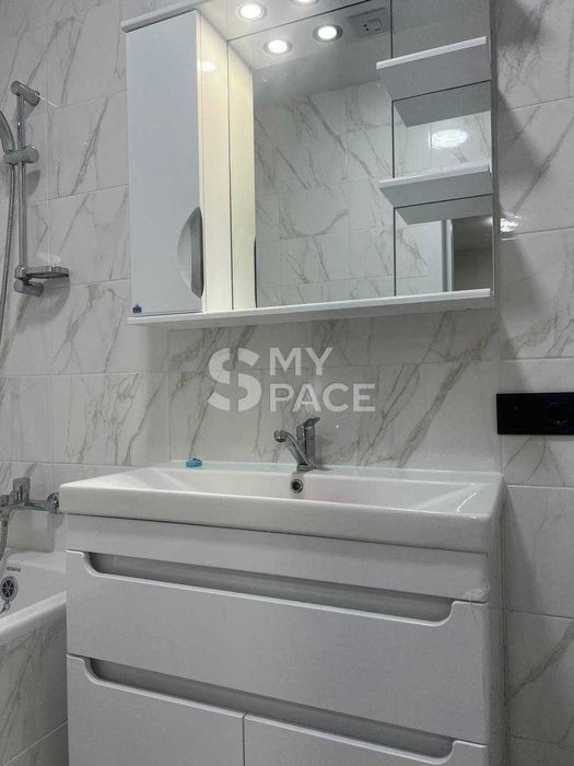 ТОП ЦІНА! Змієнка. Варшавський 3 З РЕМОНТОМ.Ретровіль.Оболонь.