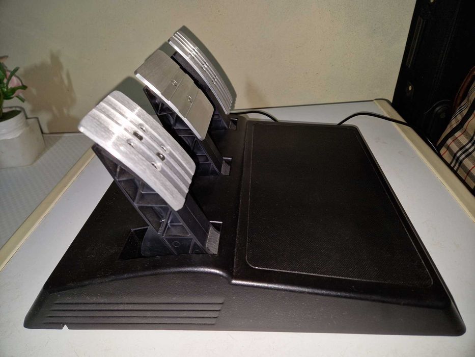 Volante Thrustmaster T300RS GT Edition