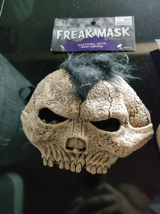 Maski, Irokez, Frankenstein