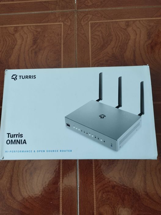 Roteador turris Omnia 2GB RAM