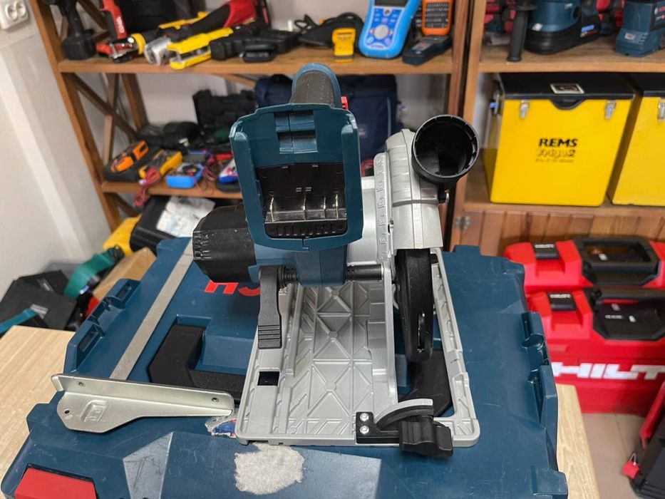 Bosch GKS 18V-57 G / Акумуляторна дискова пила Бош