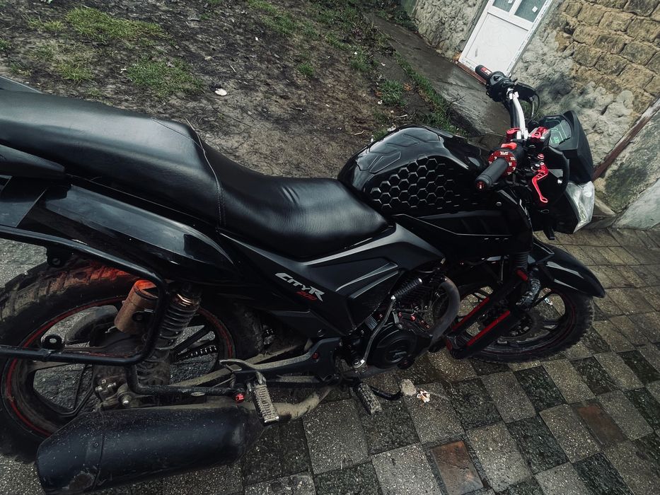 Мотоцикл ліфан сітіер 200 можливи обмен на авто а бо другий мот