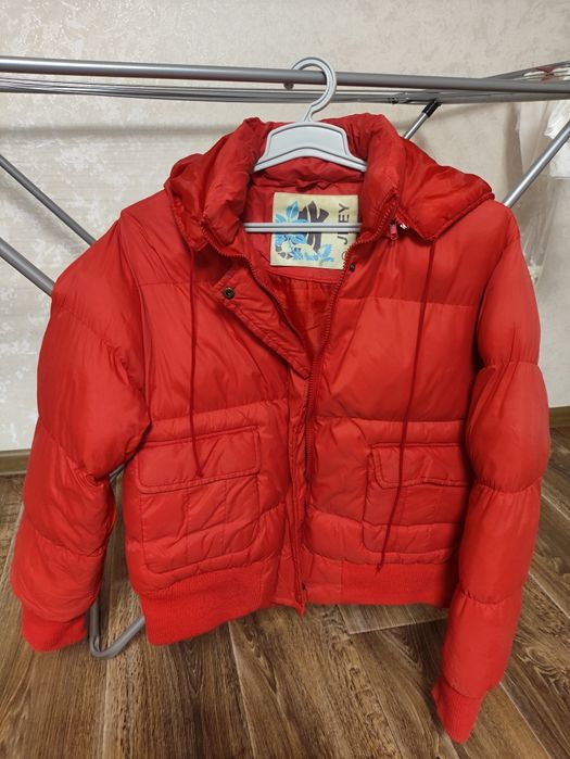 Курточка жіноча  46р