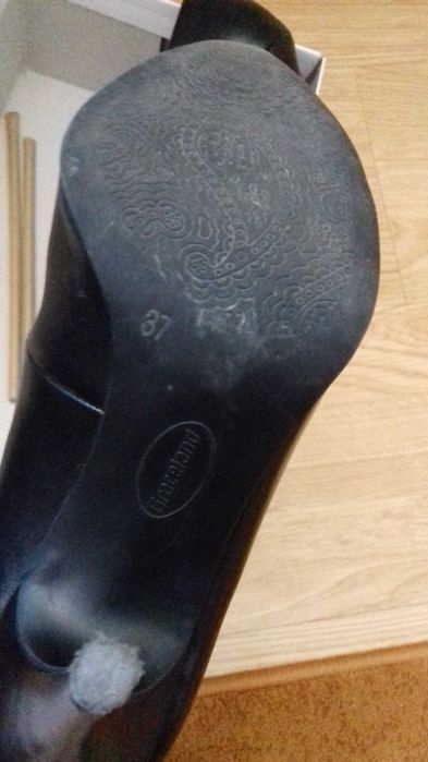 Czarne szpilki, rozmiar 37