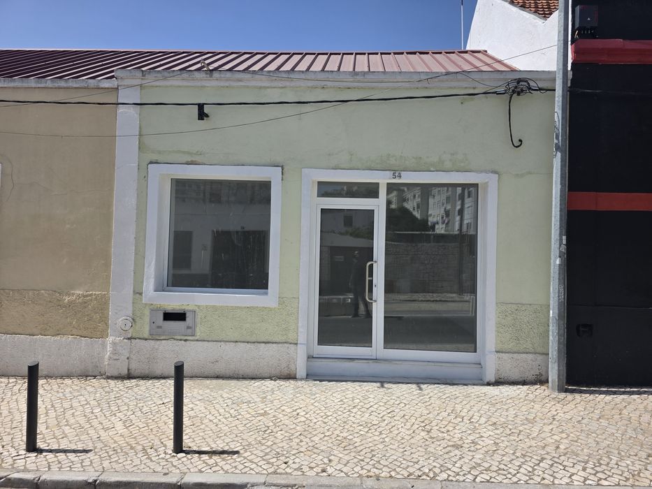 Loja  nos 4 Caminhos