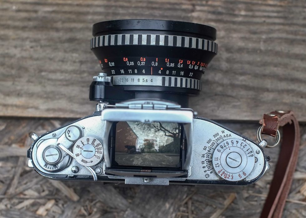 Exakta Varex Vx with Carl Zeiss Flektogon 20mm f:463824742279171121