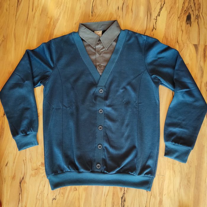 Świetny męski sweter bluza z koszulową wstawką