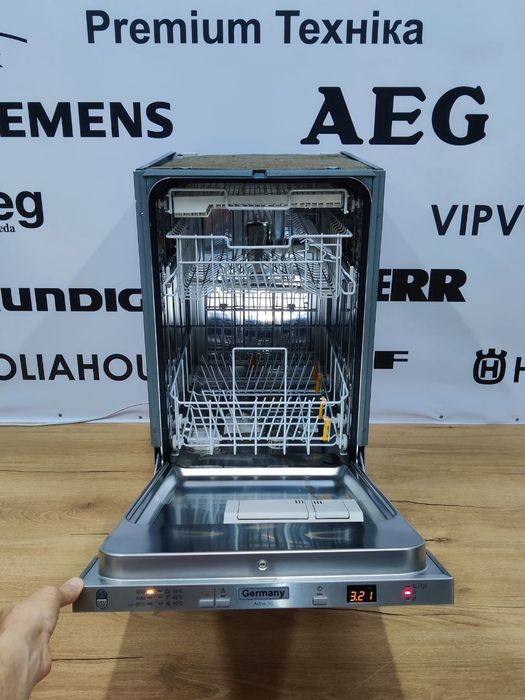 Вузька посудомийна машина VOLIA° G4680SCVi. Made in Germany. 45 cm. Відмінний стан. Німецька якість.