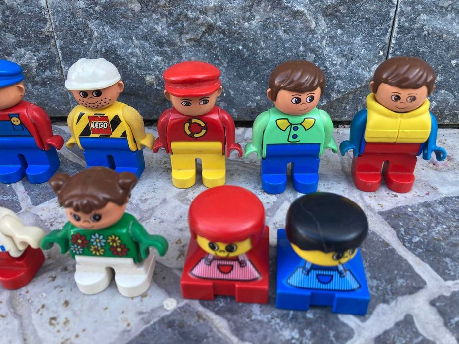 Conjunto de 13 Figuras Antigas Variadas LEGO Duplo