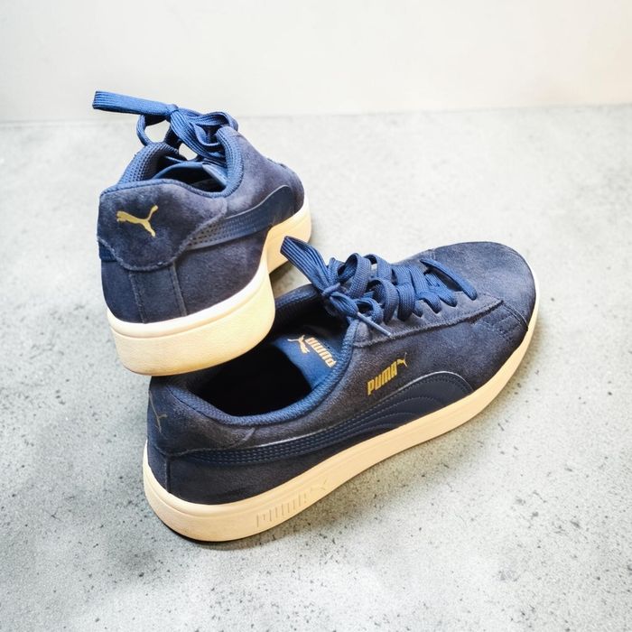 Sapatilhas Puma em Camurça Azul Marinho - Tam. 40 (Como Novas)