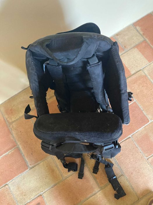 Mochila porta-bebés Lupilu, preto