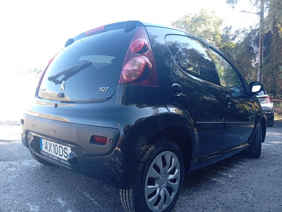Peugeot 107 1.0 full extras - 100000km!