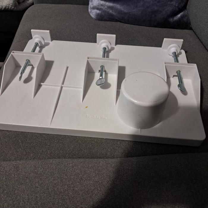 Półka stolik przykrecany do lozka