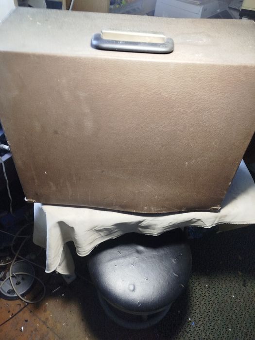 Maszyna do szycia Łucznik    sprawna