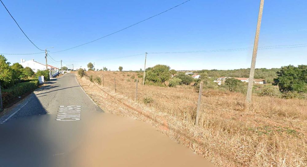 Herdade 10,3Ha com 2 Ruinas e possivel capacidade de construção